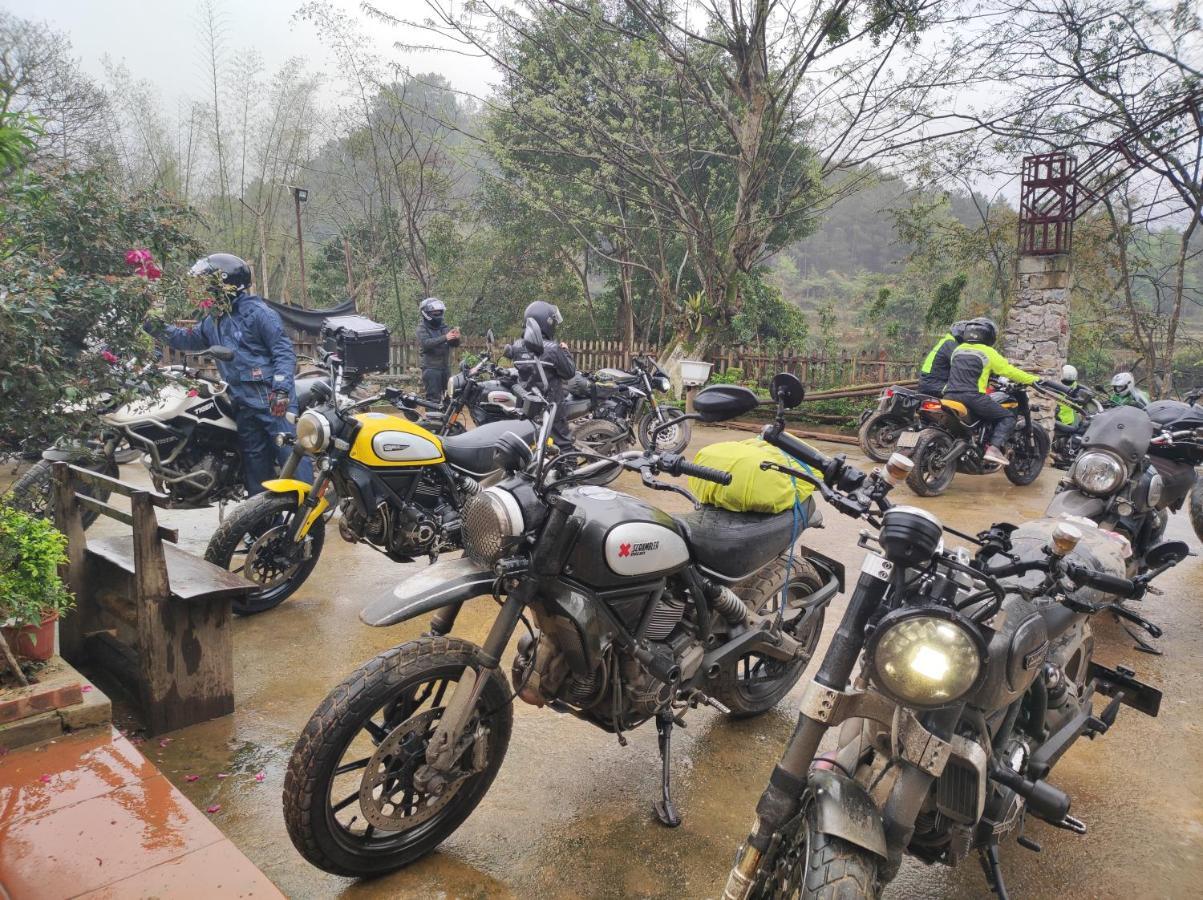 Деревянный коттедж Lan's Thac Ban Gioc Waterfalls Каобанг