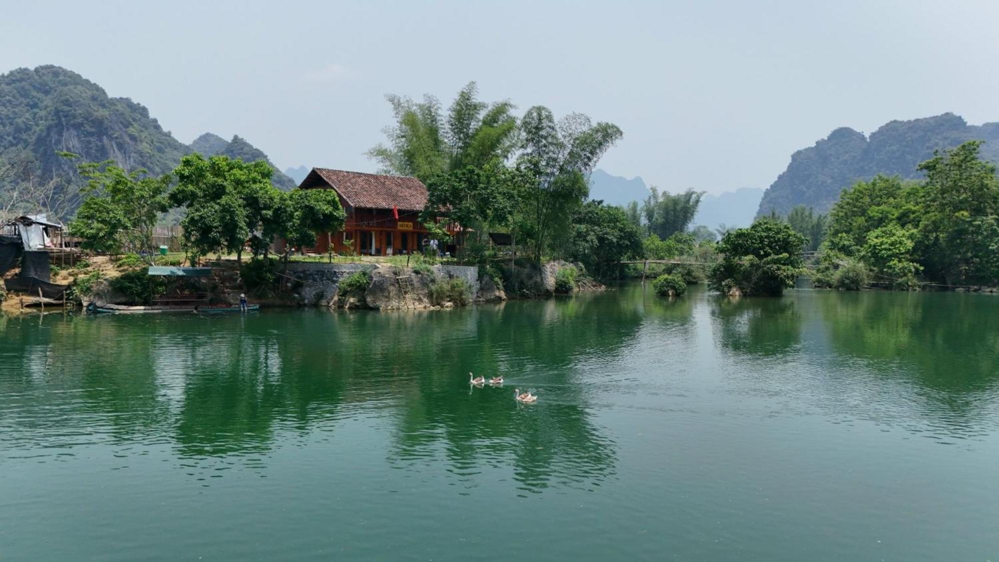 Lan's Thac Ban Gioc Waterfalls Деревянный коттедж *